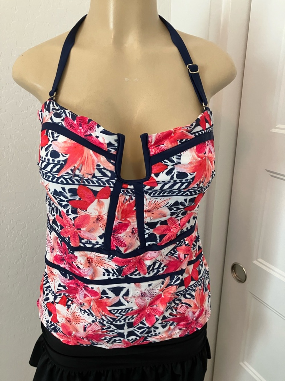 NWT Island Escape Pink and Navy Floral and Blk/Wht Tahini